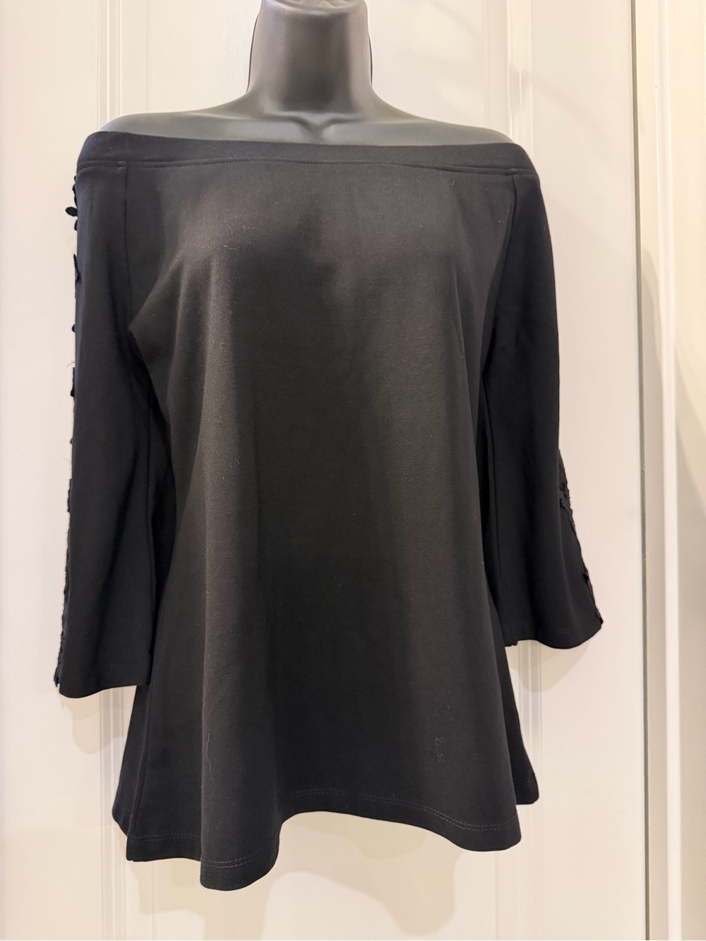 White House Black Market Black Off Shoulder Floral Lace Sleeve Top Size L